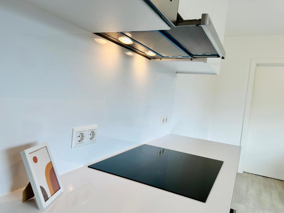 Garden - Free Parking - Modern Apartment Wien